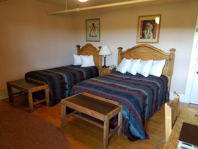 Glacier Park Lodge