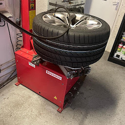 Photo n°7 de Garage Auto Vo Services à Les Essarts-le-Roi (Atelier de carrosserie automobile)