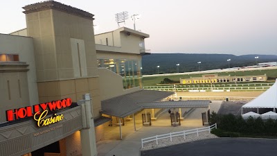 Photos of Hollywood Casino at Penn National Race Course