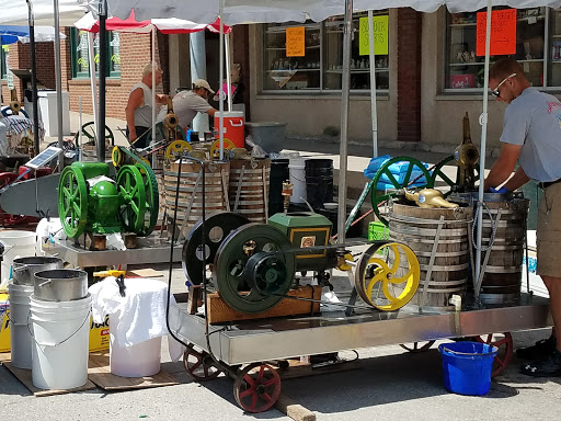 Lansing IGA - Visual
