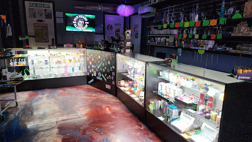 Old Headz Glass Shop