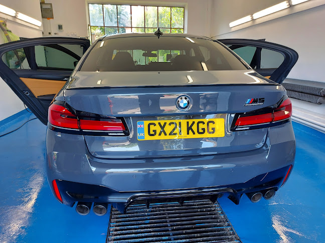 https://golden-cars.com.pl/