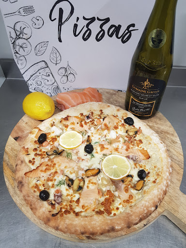 Photo 2 - MAYOLITA'S PIZZAS