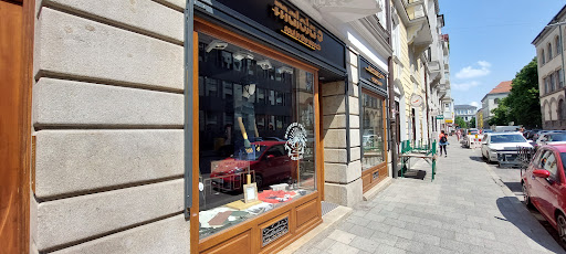 Maloja Store