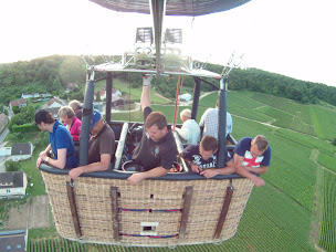 Photo n°6 de Champagne Air Show à Provins (Agence de vols touristiques en montgolfière)