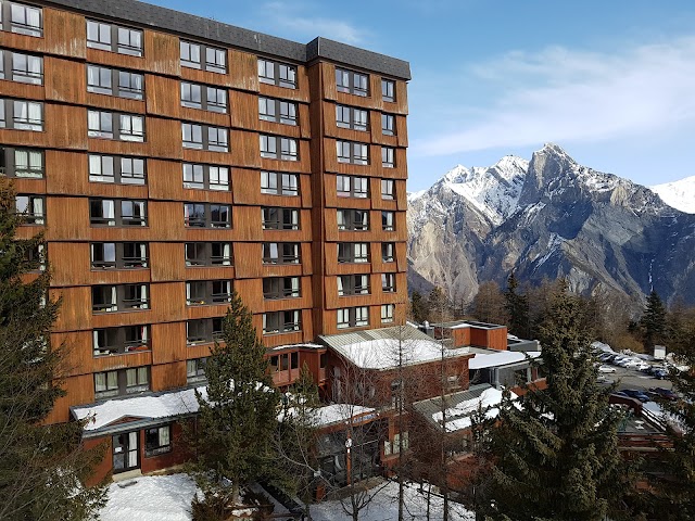 Les Karellis