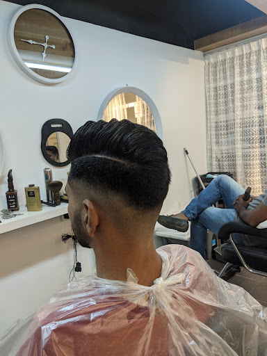 Elly Barber Shop