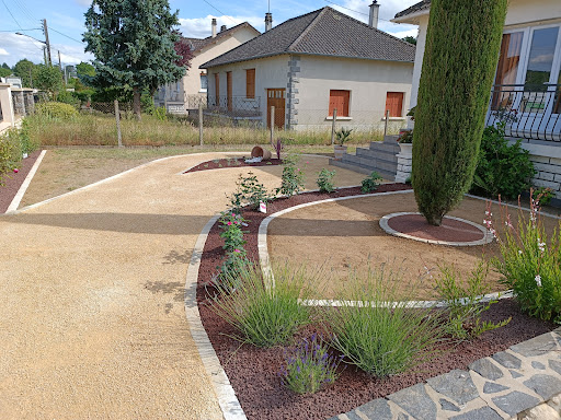 Photo de PRIANT espaces verts à Éguzon (36270)