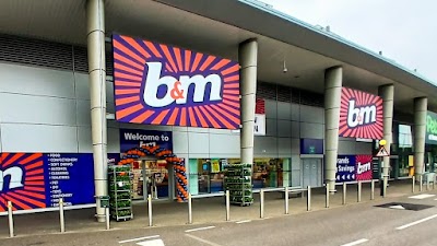 B&M Store