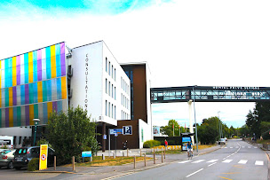 Photo n°7 de Dr Damien Espargillière à Cesson-Sévigné (Ophtalmologiste)