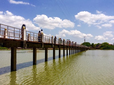 Photos of Kyaut Ka Latt Pagoda