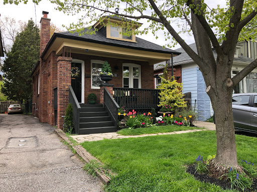 Trish Buchanan- Top Etobicoke Real Estate Agent, Berkshire Hathaway HomeServices - Thumbnail