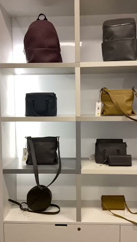 Opinii despre Gechari Store San Isidro | Tienda de Moda Sostenible în Miraflores - Tienda de ropa