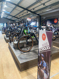 Photo n°12 de Vélo Station Sarlat à Sarlat-la-Canéda (Magasin de réparation de vélos)