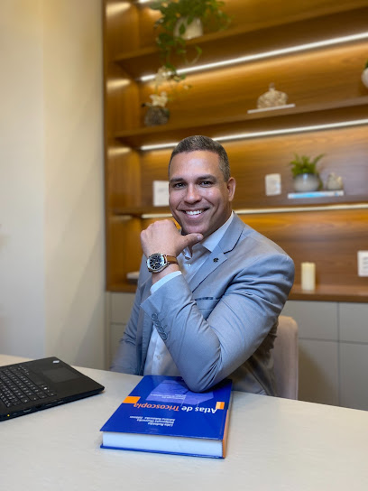 Dr. Rogério Smith | Transplante Capilar | Tricologista em Aracaju