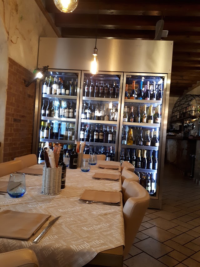 Pizzeria Santa Maria di Sala. Locanda Tabina "da Gregorio" Hotel, Ristorante, Pizzeria, Griglieria