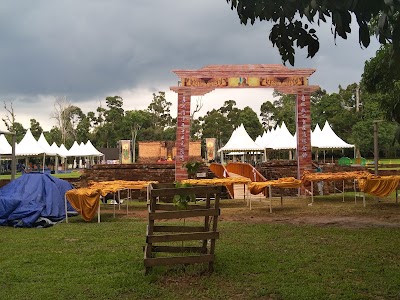 Photos of Candi Gumpung