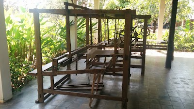 Photos of Golden Silk