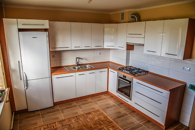 Jutrzenki 5, 32-640 Podolsze