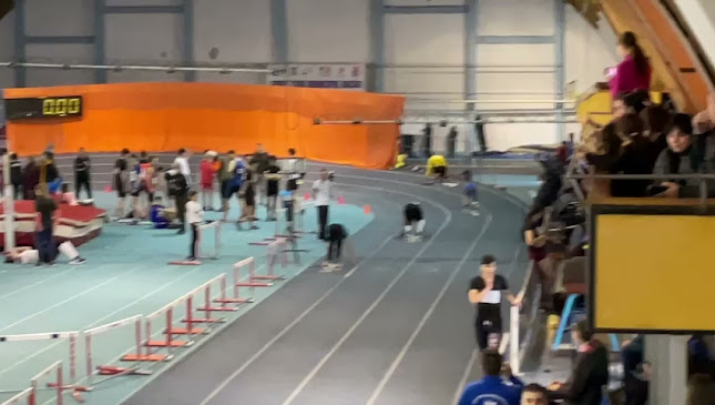 Opinii despre SALA DE ATLETISM DOINA MELINTE în Bacău - Sala de Fitness