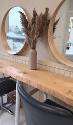 Photo n°8 de Au Naturel à Cailly (Salon de coiffure)