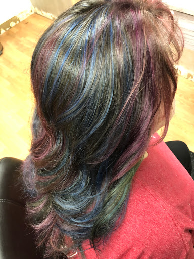 Hood River Salon & spa - Thumbnail
