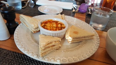 Photos of The Palisades Restaurant