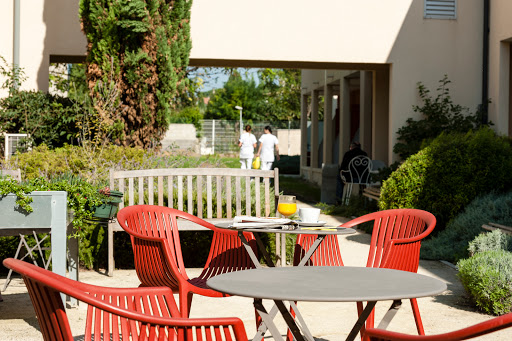 Photo de EHPAD Les Jardins Médicis Milhaud à Saint-Dionisy (30980)