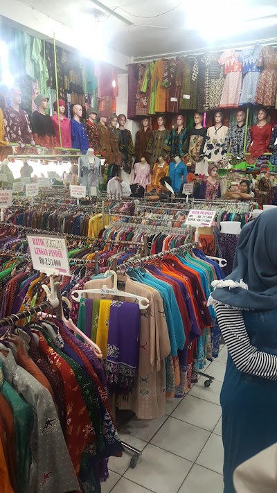 Photos of Toko Batik Palangkaraya