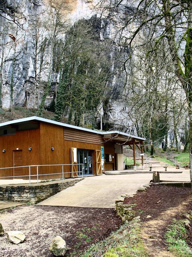 Grottes de Baume