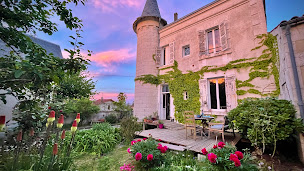 Photo n°1 de Villa Mireille à St Aulaye-Puymangou (Maison d'hôtes)