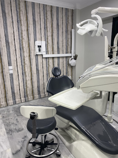 Ντενιάννα Ακτύπη-Οδοντίατρος(Denianna Aktypi-dentist)- Χειρουργός Οδοντίατρος Ζάκυνθος