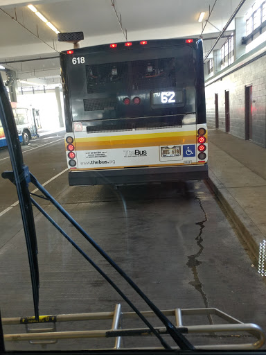 Alapaʻi Transit Center - Thumbnail