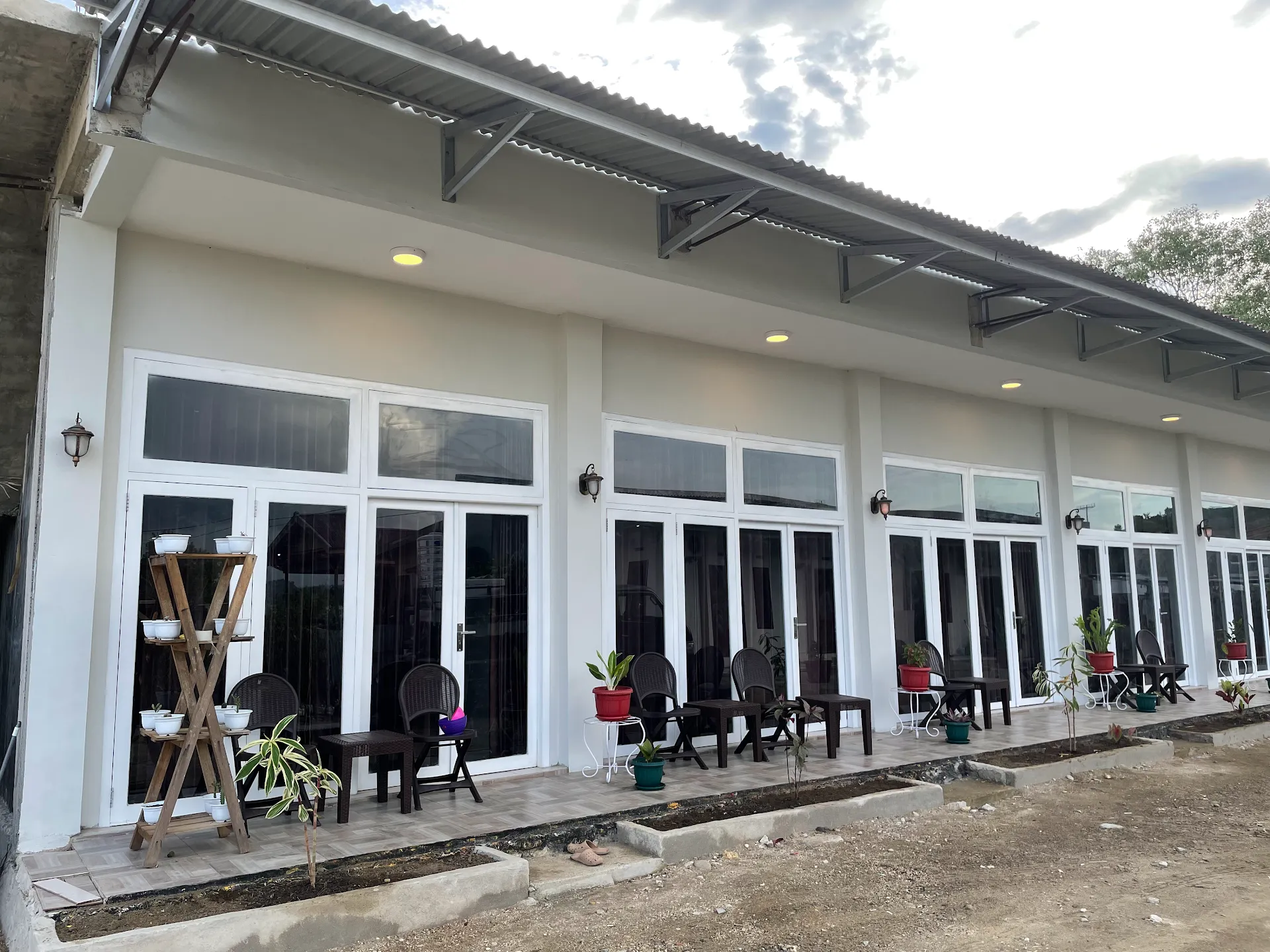 Penginapan WEDA PERMAI