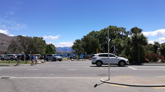 Wanaka Lakefront