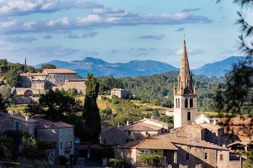 Photo de Le Domaine de l'Eau Vive à Chassiers (07110)