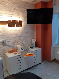 Photo n°3 de Centre Dentaire Saint-Mandé ,Dentistes , Cabinet dentaire et Clinique Jeanne d’arc à Saint-Mandé (Cabinet d'implants dentaires)