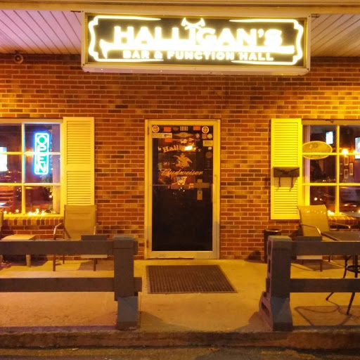 Halligan's Bar And Function Hall - Visual