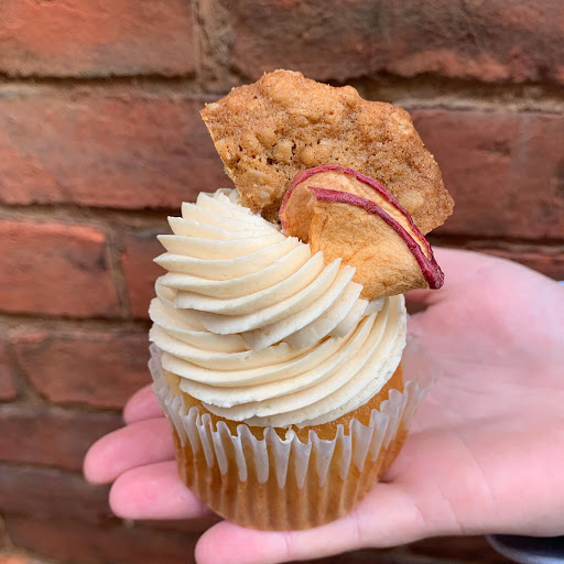 High Five Cakes - Visual