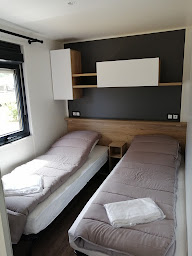 Photo n°3 de Camping Les Ourmes Hourtin à Hourtin (Terrain pour camping-cars)