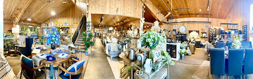 Wallace's Garden Center - Thumbnail