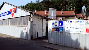 Photo n°2 de AD Carrosserie AUTO GARAGE CALUIRE à Caluire-et-Cuire (Atelier de carrosserie automobile)