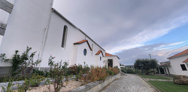 Avaliações doIgreja Paroquial de Povolide em Viseu - Igreja