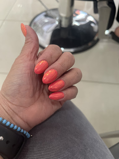 Twinkle Tips Nails - Elm Park Gallery - United Kingdom