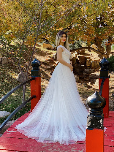 Runway Bride - Visual