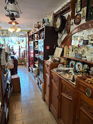 Photo n°15 de Brocante & Occasion à Neufchâteau (Magasin de produits d'occasion)