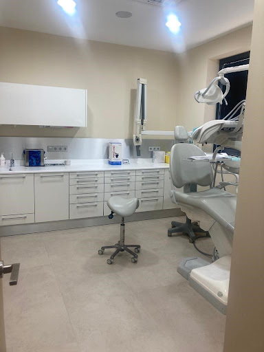 Clínica Dental Dra. Cristina Pulgar - Ribadesella - Thumbnail