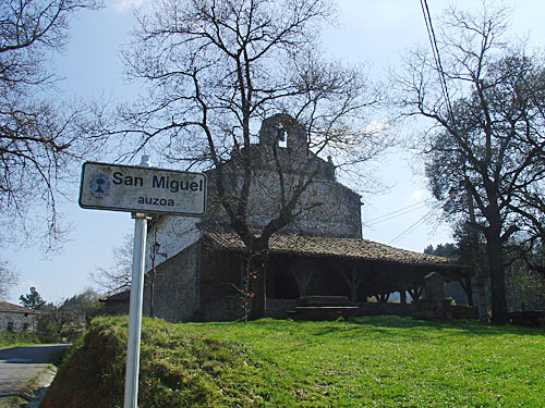 Ermita San Miguel de Mugarra