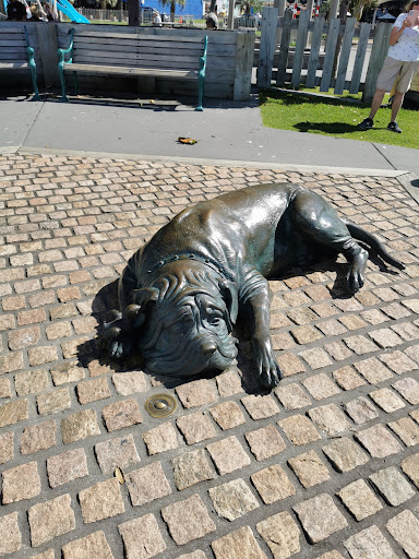 Hairy Maclary and Friends Sculpture - Thumbnail