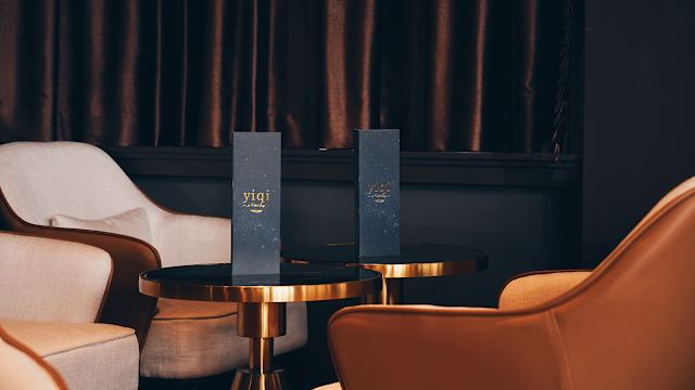 YIQI COCKTAIL LOUNGE